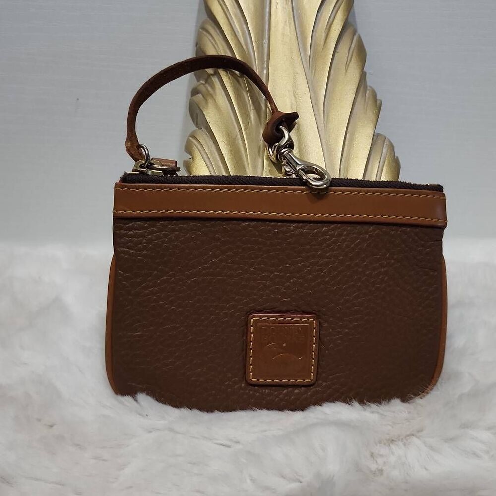 Dooney & Bourke Pebble Grain Medium Wristlet
